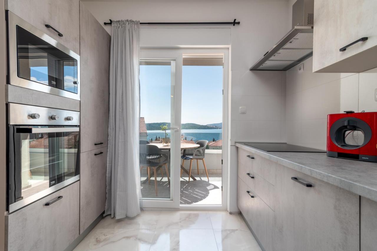 Villa Eight By Villa Kuzmanic Trogir Eksteriør bilde