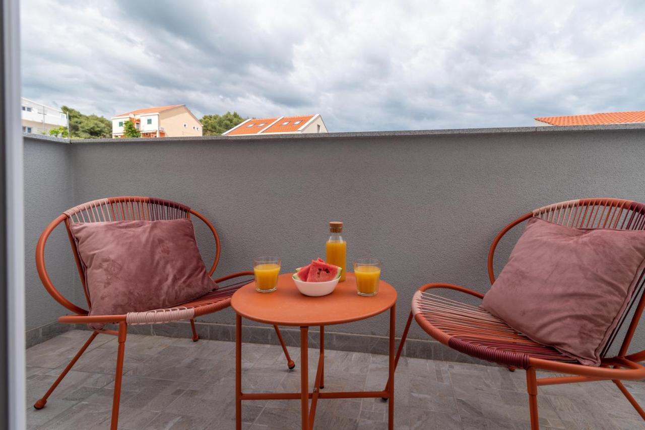 Villa Eight By Villa Kuzmanic Trogir Eksteriør bilde